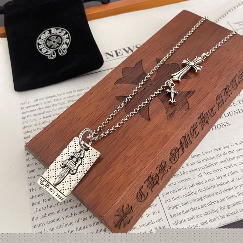 Ch**me He**ts necklaces